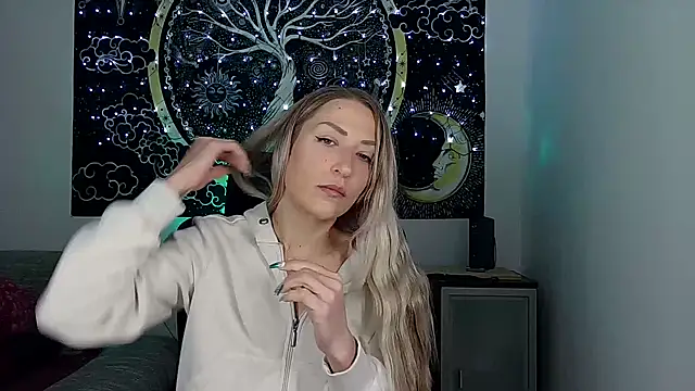 SexxyLiviaa online show from December 3, 1:24 am