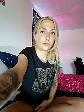 SexxyLiviaa online show from May 22, 4:30 am
