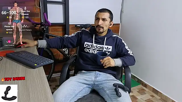 Marck Muscle online show from October 3, 11:35 pm