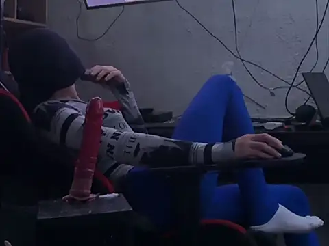 BodyandlegginLover online show from January 18, 7:45 am