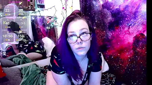 Snapshot of EverlyEster chatting on February 20, 10:48 am EverlyEster online show from February 20, 10:48 am