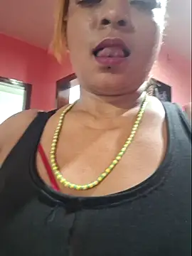 gatadeojosclaros online show from February 3, 7:51 am