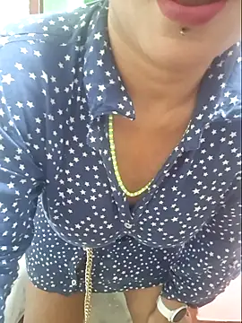 gatadeojosclaros online show from February 7, 4:59 am