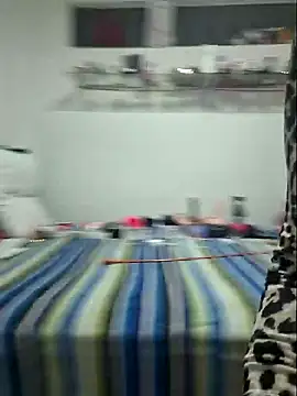 gatadeojosclaros online show from February 20, 4:28 am