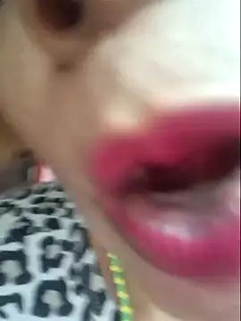 gatadeojosclaros online show from March 3, 2:36 am