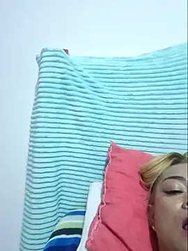 gatadeojosclaros online show from March 10, 9:10 am