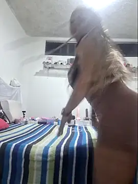 gatadeojosclaros online show from September 21, 1:29 am