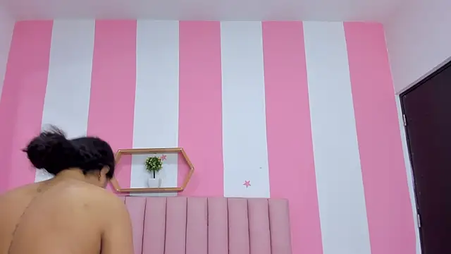 ISABELLA 020 online show from February 26, 12:37 pm