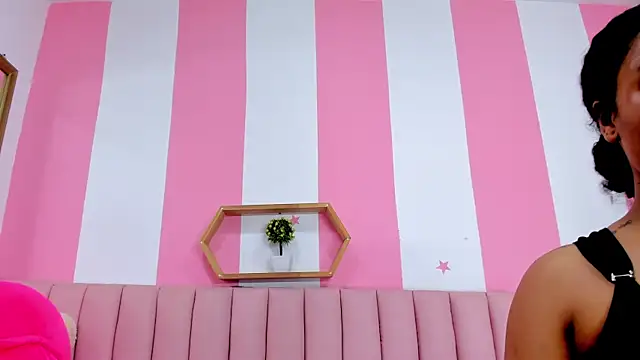 ISABELLA 020 online show from March 10, 12:43 pm