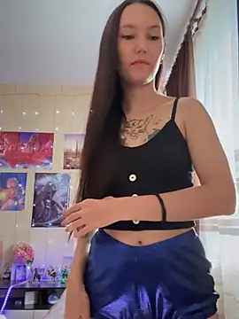 Snapshot of Heart_Ass chatting on May 10, 5:56 am Heart Ass online show from May 10, 5:56 am