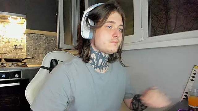  torfin  online show from December 5, 11:51 pm