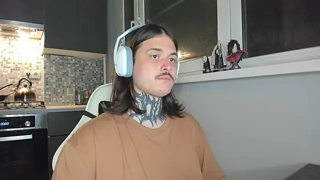  torfin  online show from February 15, 10:10 pm