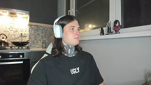  torfin  online show from February 20, 8:58 pm