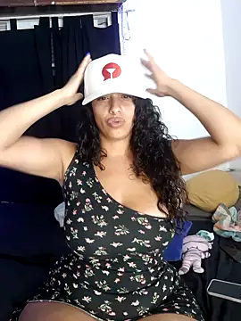 Shura xxxBig online show from February 20, 6:26 am