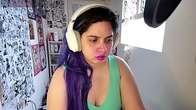 Vallolet Spencer online show from September 20, 10:00 pm