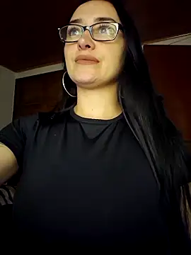 preetypeach online show from January 18, 2:48 am