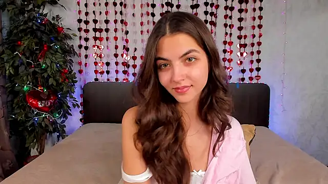 Milana Crystal  online show from February 10, 11:25 am