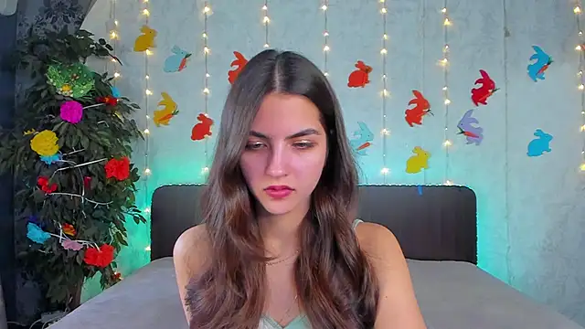 Milana Crystal  online show from April 17, 12:30 pm