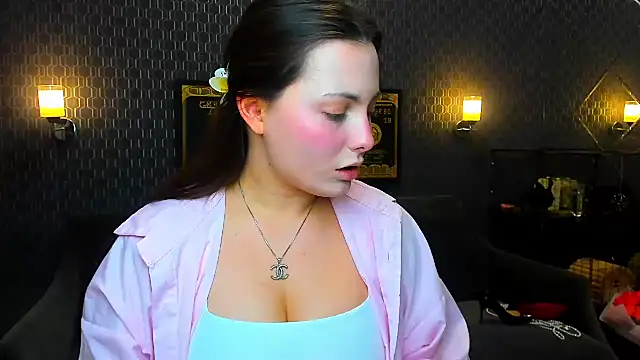 Snapshot of _extraterrestrial_ chatting on October 28, 4:31 pm extraterrestrial online show from October 28, 4:31 pm