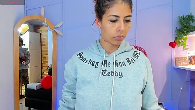 Georgina-coule online show from February 17, 12:16 pm