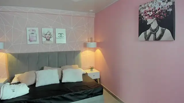 Snapshot of zara__sweet chatting on March 5, 3:19 pm zara sweet online show from March 5, 3:19 pm