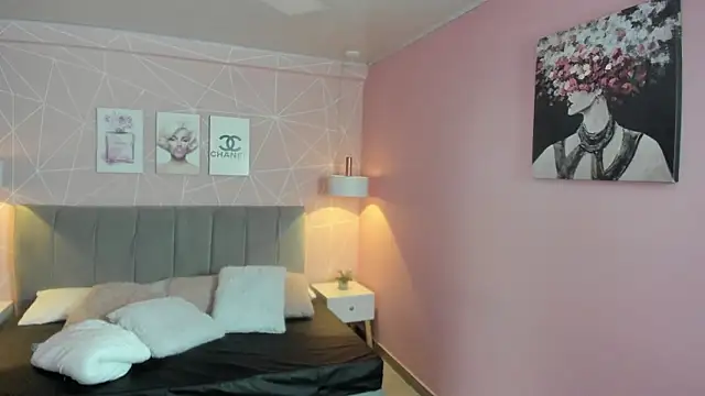 Snapshot of zara__sweet chatting on March 11, 1:39 pm zara sweet online show from March 11, 1:39 pm