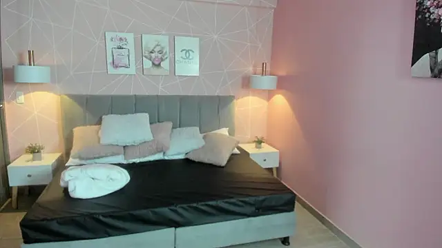 Snapshot of zara__sweet chatting on March 12, 1:28 pm zara sweet online show from March 12, 1:28 pm