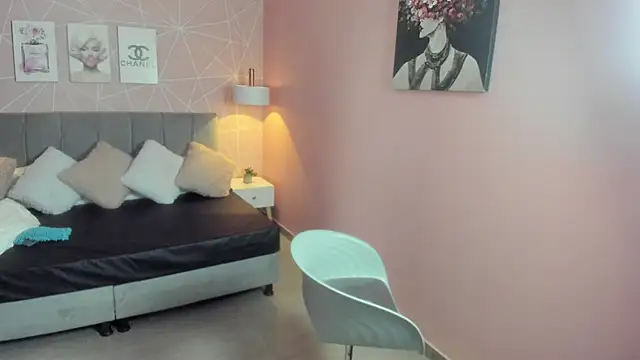 Snapshot of zara__sweet chatting on March 19, 1:26 pm zara sweet online show from March 19, 1:26 pm