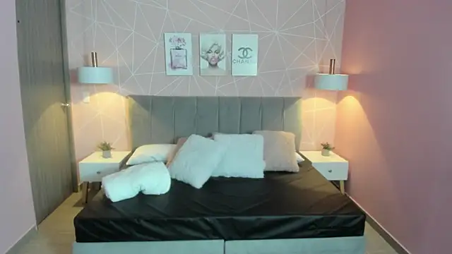 Snapshot of zara__sweet chatting on April 13, 1:16 pm zara sweet online show from April 13, 1:16 pm
