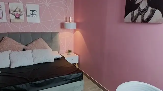 Snapshot of zara__sweet chatting on June 16, 3:36 pm zara sweet online show from June 16, 3:36 pm