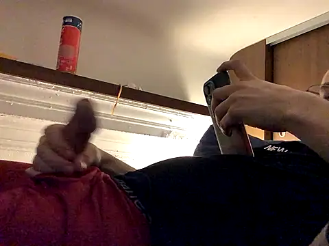 Snapshot of Hebrewhammers42 chatting on December 7, 1:14 am Hebrewhammers42 online show from December 7, 1:14 am