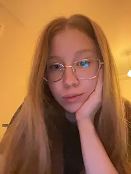 Eva Weyne online show from December 1, 11:58 pm