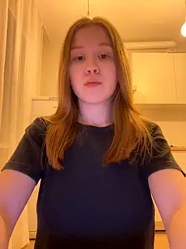 Eva Weyne online show from December 13, 9:42 pm