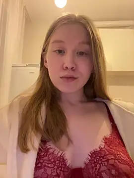 Eva Weyne online show from March 3, 8:15 pm