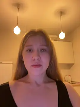 Eva Weyne online show from June 24, 9:36 pm