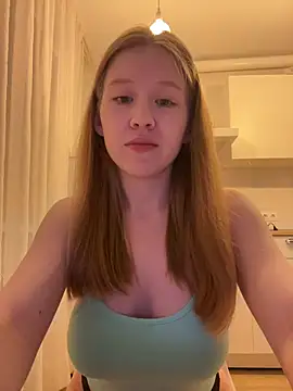Eva Weyne online show from July 11, 9:27 pm