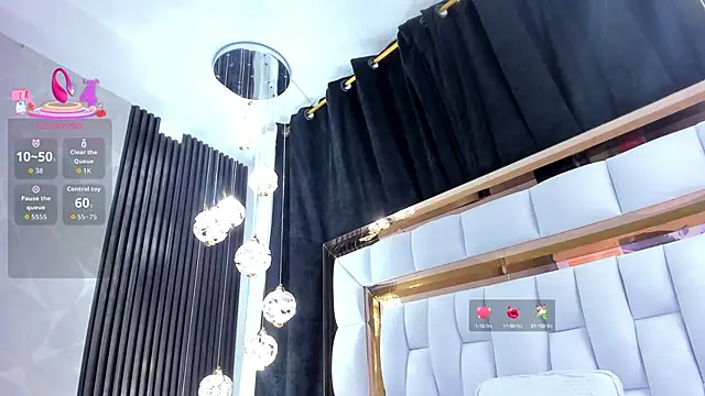 Snapshot of SarayRoyse chatting on September 23, 7:39 pm SarayRoyse online show from September 23, 7:39 pm