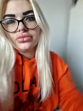 MariellaSun  online show from January 28, 9:41 am