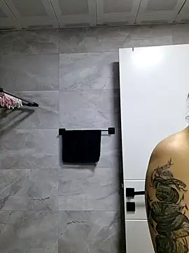 Snapshot of Esmertarcinim chatting on December 6, 11:22 am Esmertarcinim online show from December 6, 11:22 am