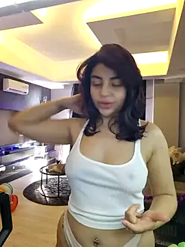 Snapshot of Esmertarcinim chatting on January 11, 11:56 am Esmertarcinim online show from January 11, 11:56 am