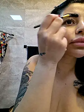 Snapshot of Esmertarcinim chatting on February 24, 5:31 pm Esmertarcinim online show from February 24, 5:31 pm