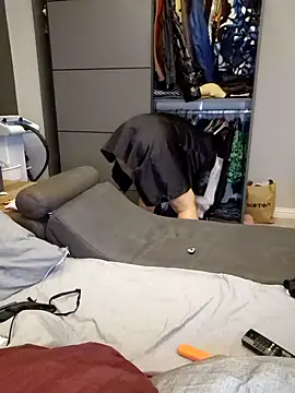 Snapshot of Esmertarcinim chatting on March 12, 7:59 pm Esmertarcinim online show from March 12, 7:59 pm