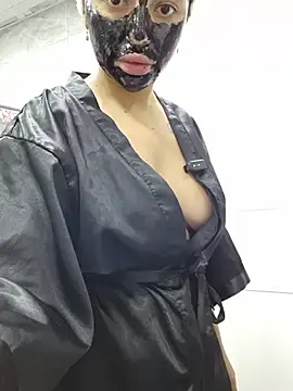 Snapshot of Esmertarcinim chatting on October 19, 12:17 pm Esmertarcinim online show from October 19, 12:17 pm