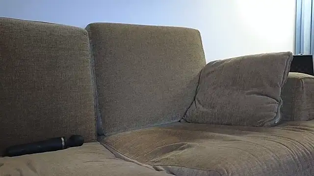 Mr-and-Mrs-Smith online show from October 19, 2:07 pm