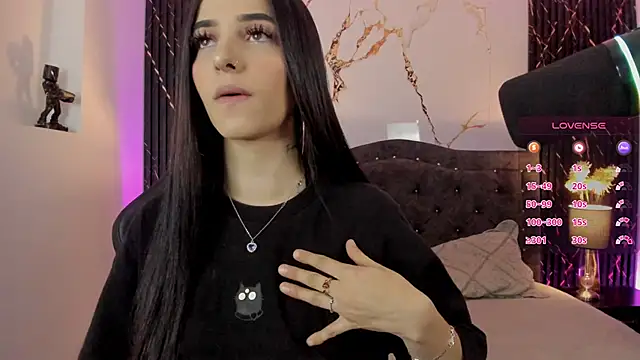 Snapshot of devlin_violett chatting on November 9, 3:27 am devlin violett online show from November 9, 3:27 am