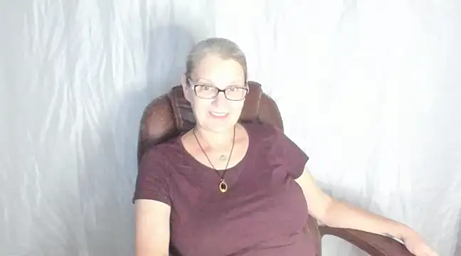 irinamaux online show from February 23, 3:18 pm