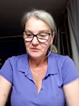 irinamaux online show from September 16, 5:30 am