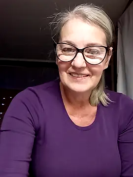 irinamaux online show from September 30, 5:01 am