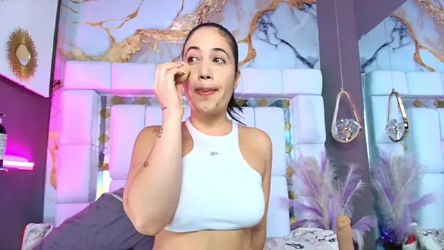 emily madrid online show from January 10, 5:31 am