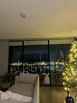 Brunettexio online show from December 21, 2:08 am